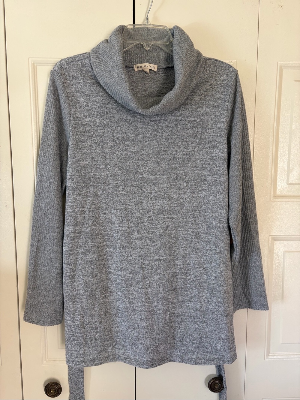 Parallel Skies NWT Womens Minimalist Preppy Capsule Sweater Sz. XL Cowl Gray